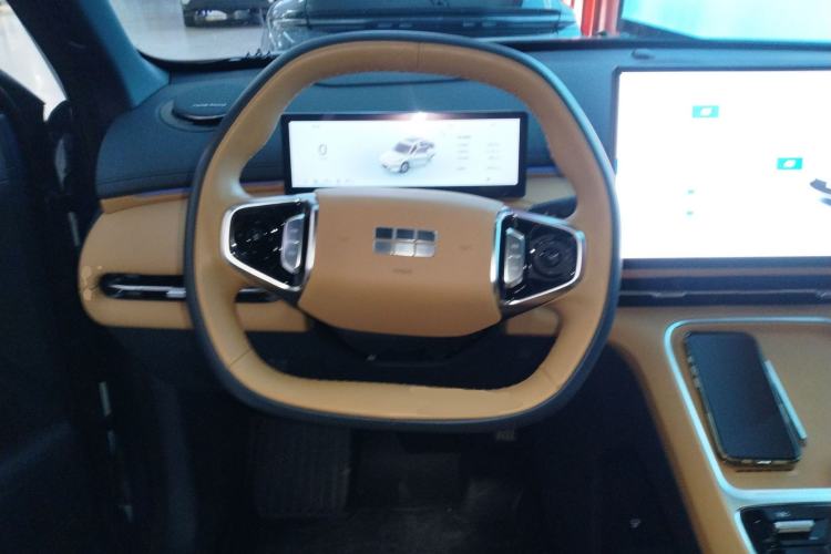 Used Geely Galaxy Xingjian 7 EM-i 2025 120km Flagship Edition
