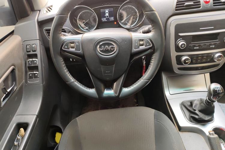 Used JAC T6 2020 2.0T Diesel Two-Wheel-Drive Elite Version Long Wheelbase China VI Emission Standard HFC4DB2-2E
