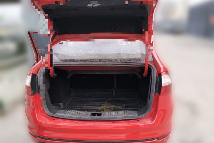 Used Ford Fiesta 2013 Sedan 1.5L Manual Fashion Edition
