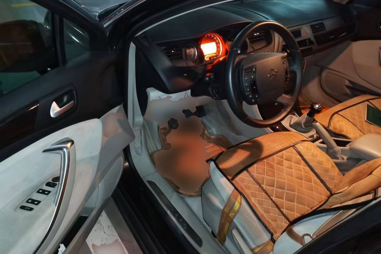 Used Citroen C5 2013 2.0L Manual Comfort Version Driver Seat