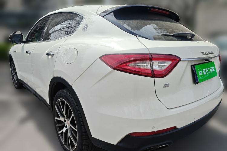 Used Maserati Levante 2018 3.0T Classic Edition Rear Left 45 Deg