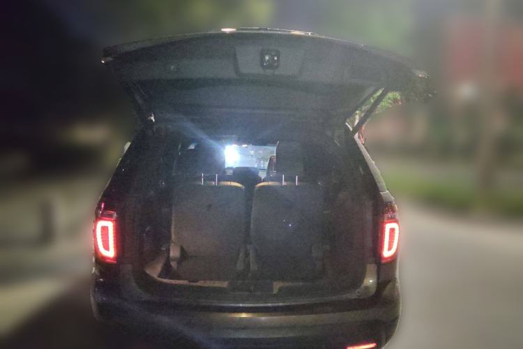 Used Ford Explorer 2013 3.5L Deluxe Model