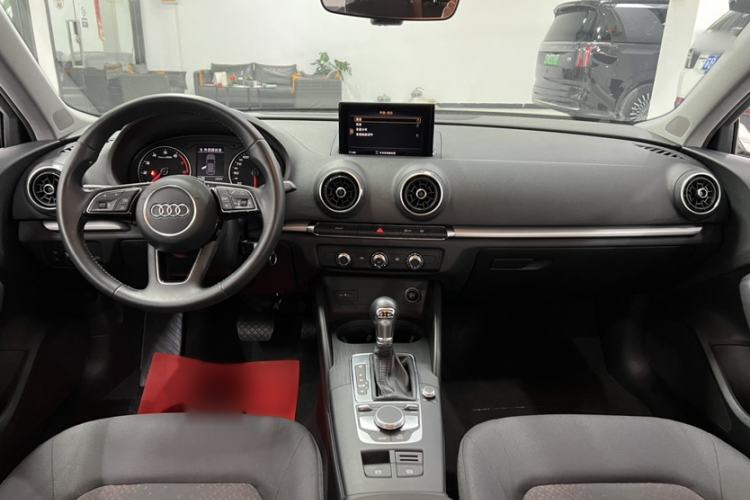 Used Audi A3 2018 30th Anniversary Edition Sportback 35 TFSI Ambition Model
