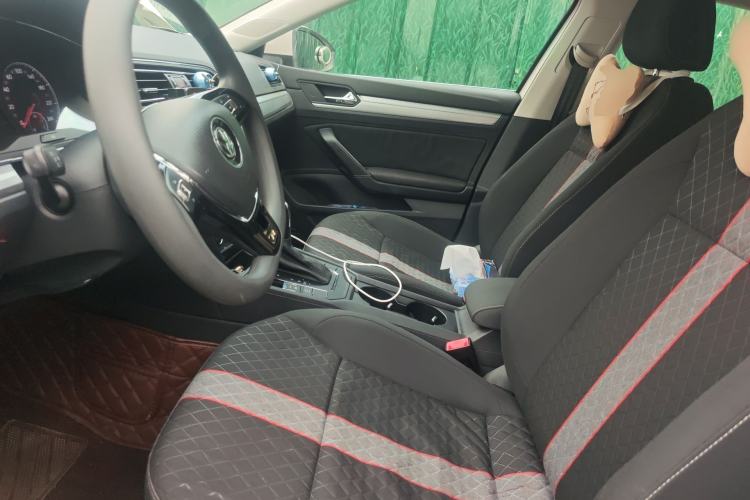 Used Volkswagen Lamando 2019 230TSI DSG Fashion Edition China V Standard Left Front Seat