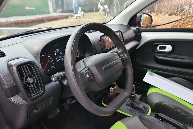 Used Roewe Clever 2021 302 km New Four-Seater Super-Efficient Version