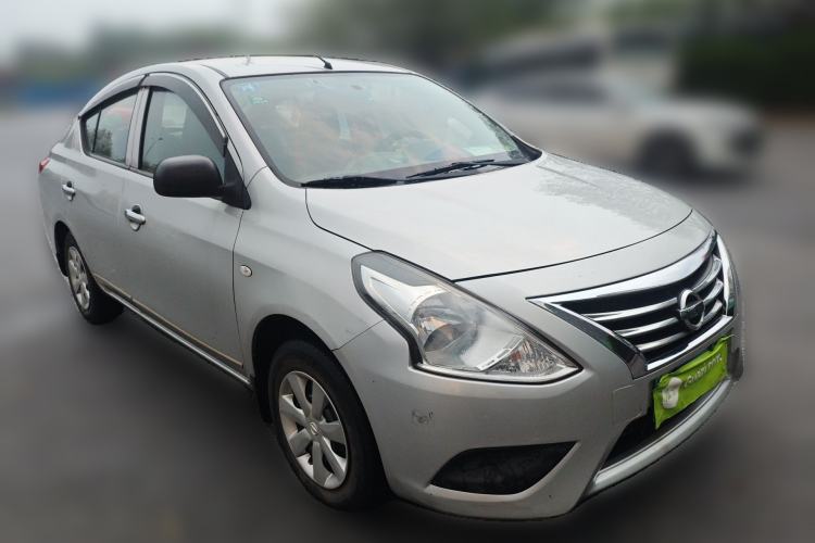 Used Nissan Sunny 2015 1.5XE Manual Comfort Edition Front Right 45 Deg