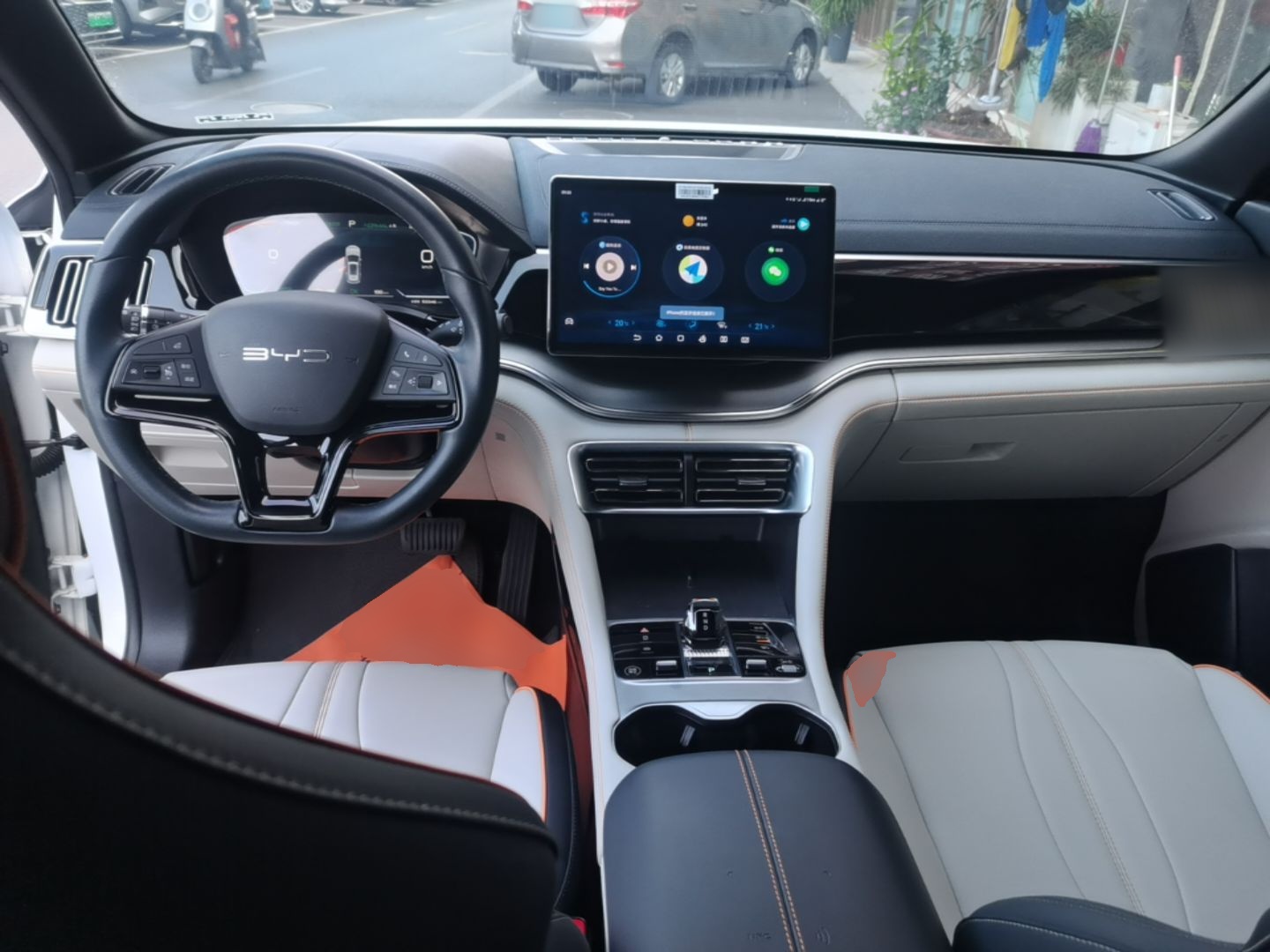 BYD Song PLUS New Energy 2024 Honor Edition EV 520km Luxury Model — снимка 12