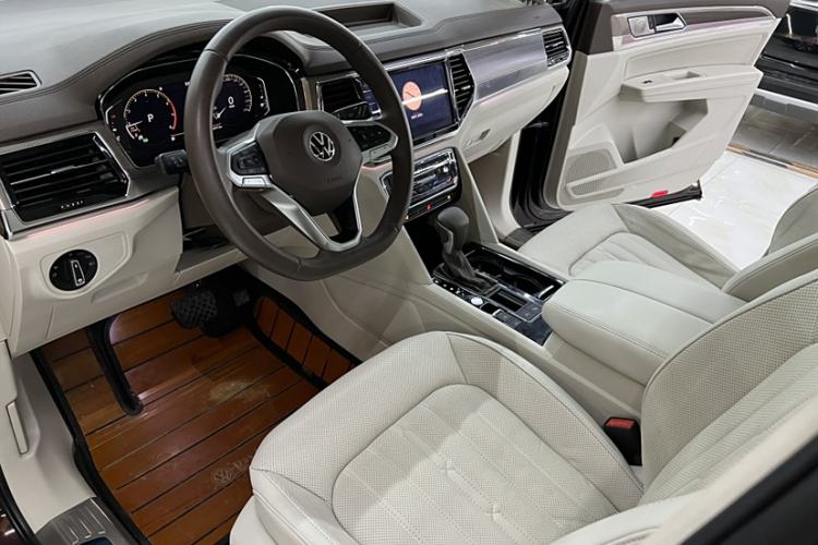 Used Volkswagen Viloran 2020 330TSI Luxury Edition