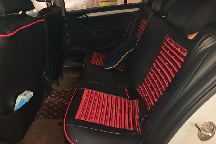 Used Volkswagen Jetta 2017 1.4L Manual Comfort Model
