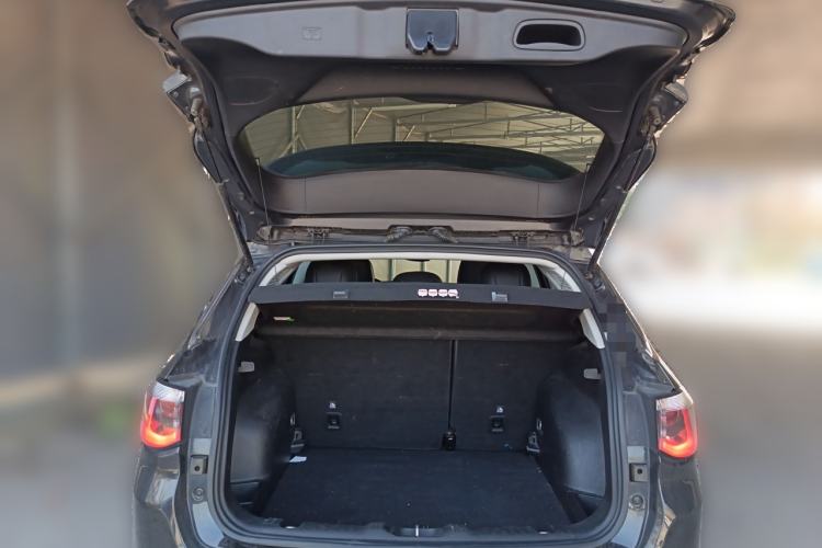 Used Jeep Compass 2017 200T Automatic Family Edition Trunk