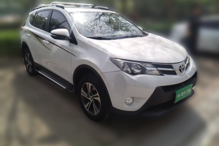 Used Toyota RAV4 2015 2.0L CVT Two-Wheel Drive Fashion Edition