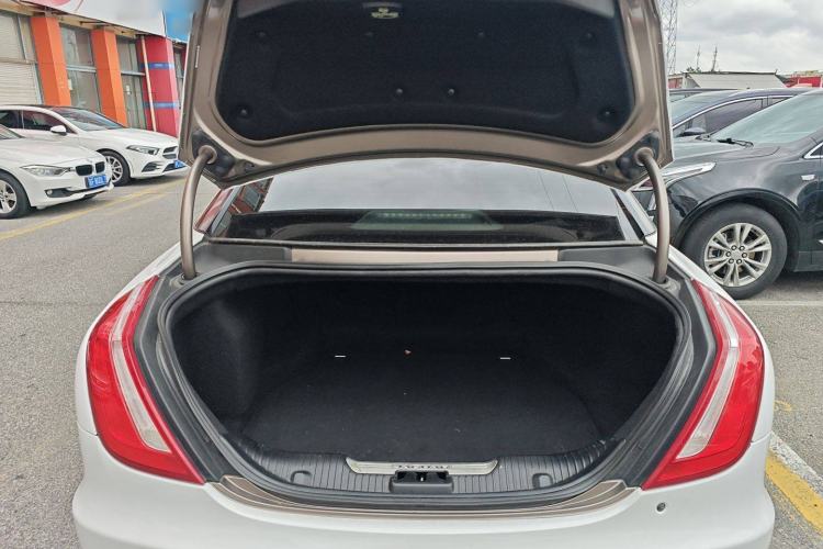 Used Jaguar XJ 2016 XJL 3.0 SC Two-Wheel-Drive Elegant Business Edition