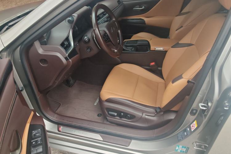 Used Lexus ES 2018 200 Excellence Edition China VI Standard