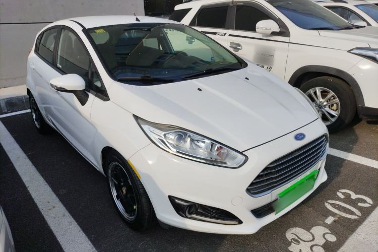 Used Ford Fiesta 2013 Hatchback 1.5L Manual Fashion Edition
