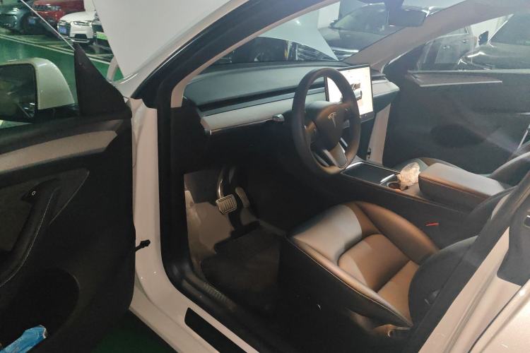 Used Tesla Model Y 2024 Rear-Wheel-Drive Version