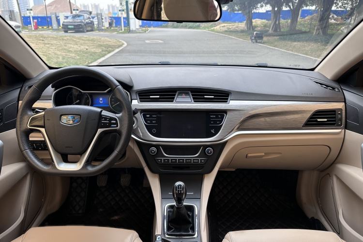 Used Geely Auto Emgrand 2017 Sedan Million Edition 1.5L Manual Luxury Model
