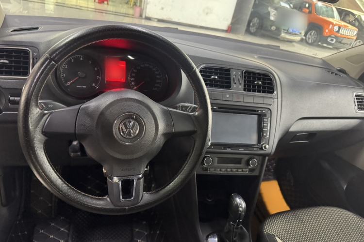 Used Volkswagen Polo 2012 1.6L Cross Polo Automatic Transmission
