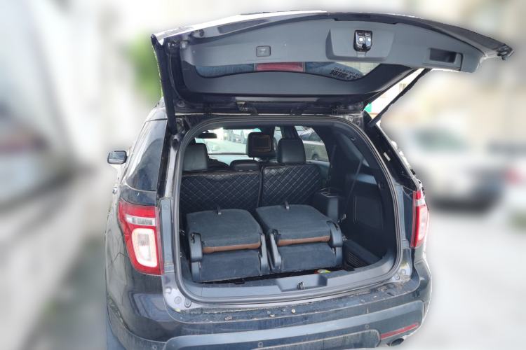 Used Ford Explorer 2013 3.5L Deluxe Model