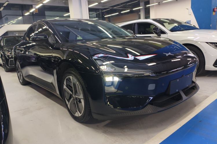 Used XPeng MONA M03 2024 620 with Ultra-Long Range Front Right 45 Deg