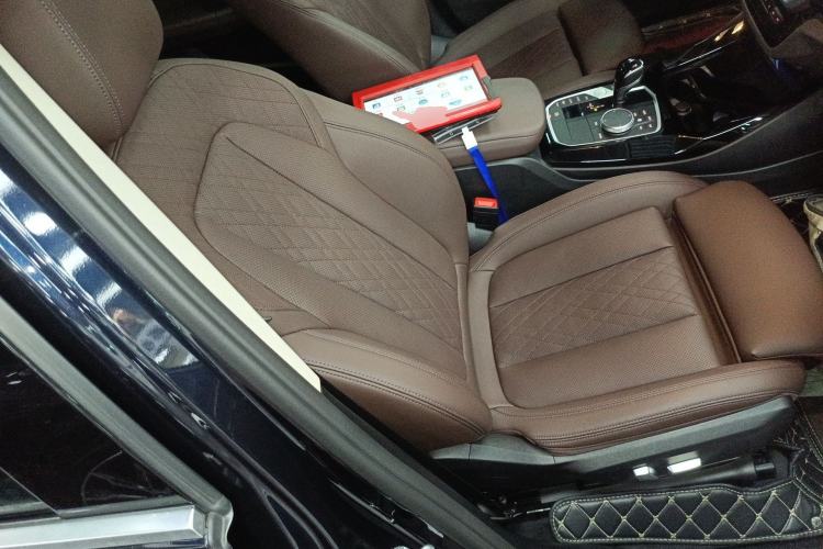 Used BMW X3 2022 Restyled xDrive25i M Sport Package Right Front Seat