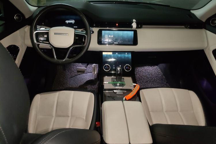 Used Land Rover Range Evoque 2022 Facelifted Aurora L 249 PS R-Dynamic Luxury Edition Center Console