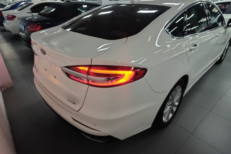 Used Ford Mondeo 2020 EcoBoost 180 Stylish Model Rear Right 45 Deg