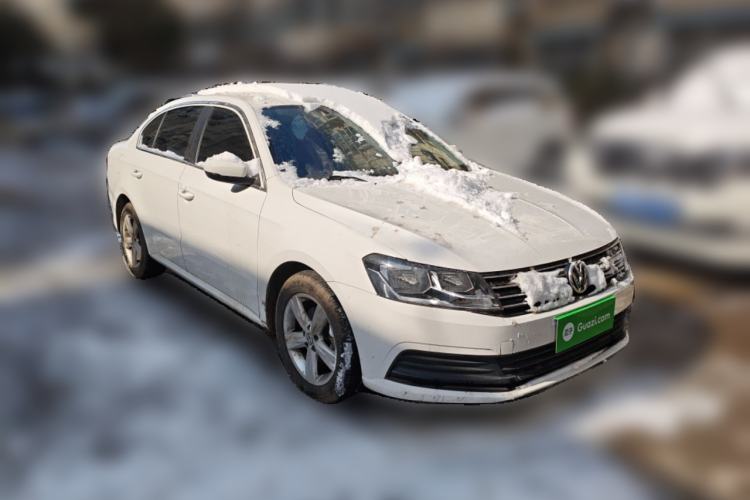 Used Volkswagen Lavida 2017 1.6L Manual Fashion Edition
