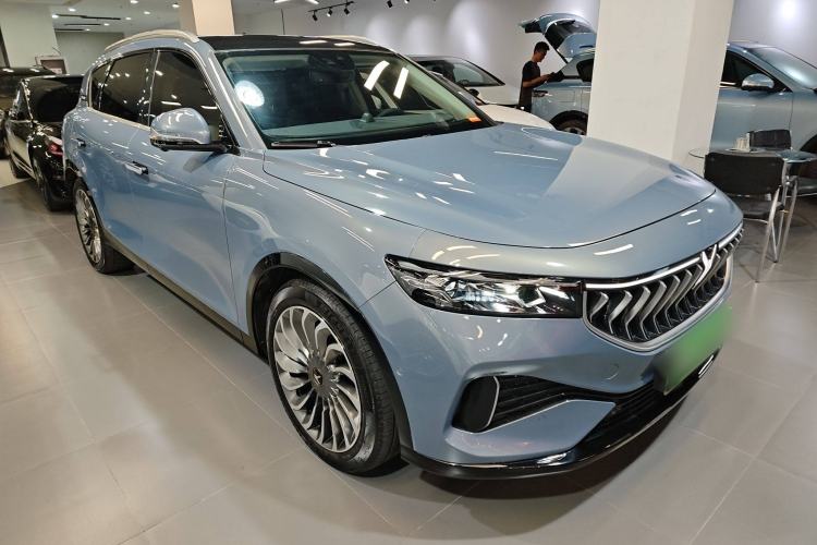 Used VOYAH FREE 2021 Four-Wheel Drive Standard Range-Extended Exclusive Luxury Package Front Right 45 Deg