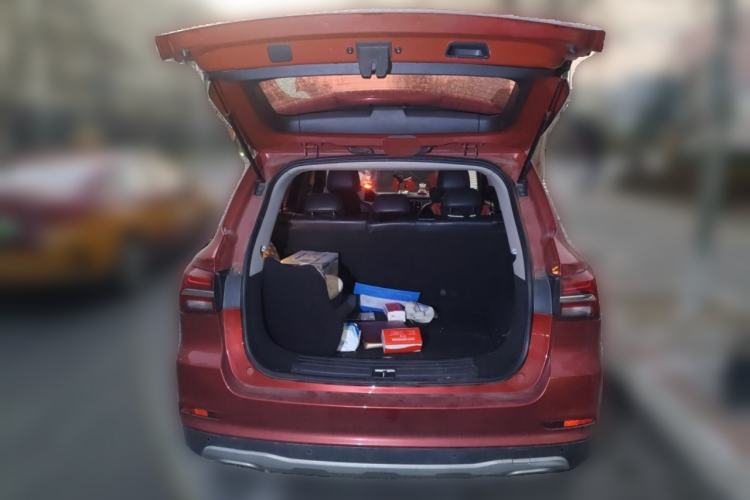 Used Roewe RX5 2016 20T Two-Wheel Drive Automatic Internet Smart Edition
