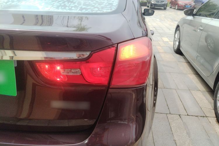 Used Kia K3 2015 1.6L Automatic GL Right Rear Taillight