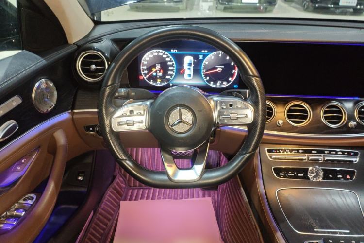 Used Mercedes-Benz E-Class 2019 E 200 L Sport 4MATIC
