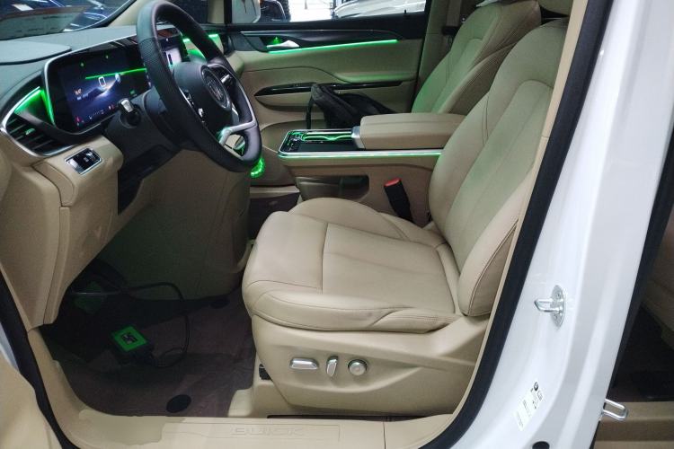 Used Buick GL8 2025 Model Land Executive Class First-Adoption Edition