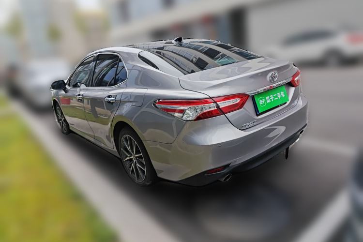 Used Toyota Camry 2021 2.5G Luxury Edition
