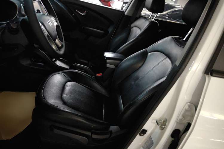 Used Hyundai ix35 2012 2.0L Automatic 4x4 Prestige Edition GLS
