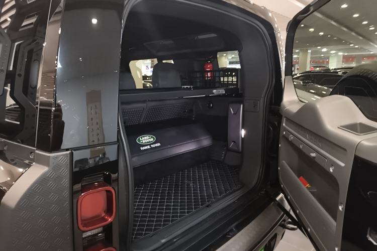 Used Land Rover Defender 2023 110 3.0T P400 Dark Edition