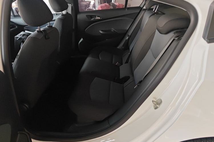 Used Chevrolet Cruze 2018 320 Automatic Pioneer Sunroof Edition
