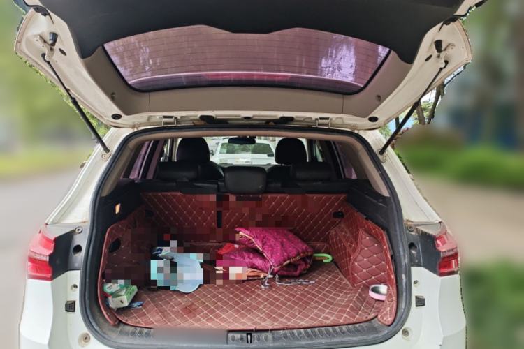 Used Zotye T600 2016 Sport Edition 1.5T Manual Luxury Model Trunk