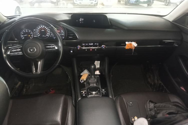 Used Mazda 3 Axela 2021 2.0L Automatic Zhiya Edition Center Console
