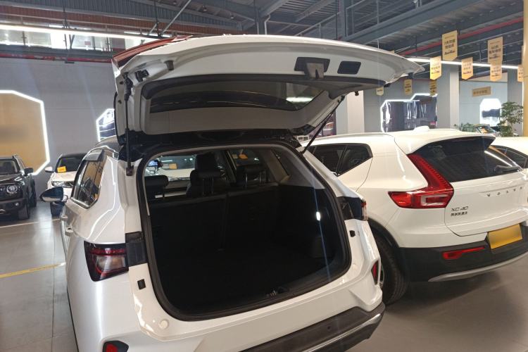 Used Wuling Asta 2022 2.0L DHT Electric-Speed Version