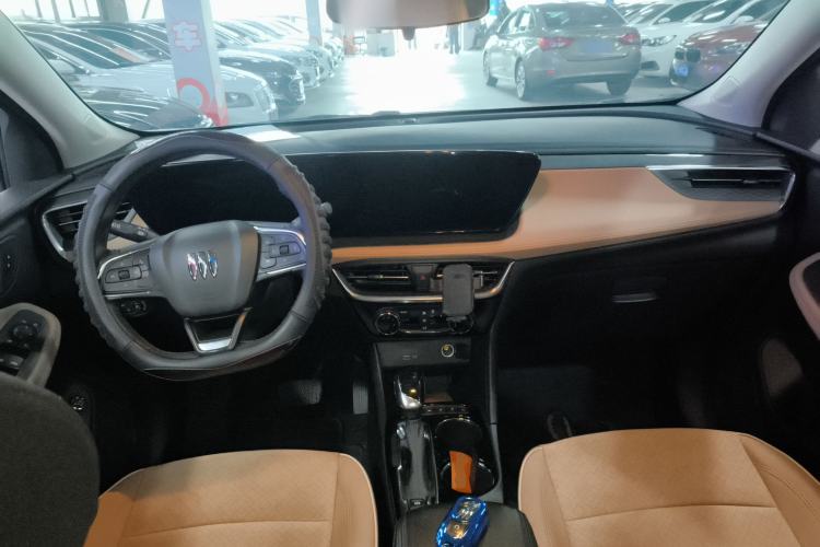 Used Buick Encore PLUS 2023 Smart Fun Edition
