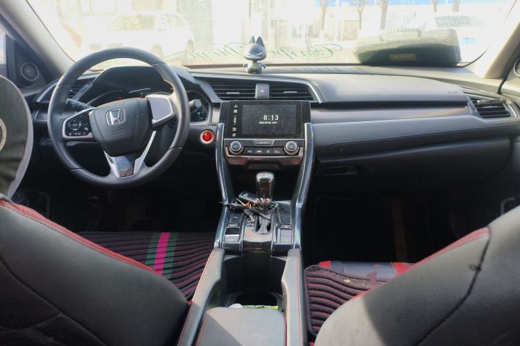 Used Honda Civic 2019 220TURBO CVT Dynamic Edition China VI Center Console