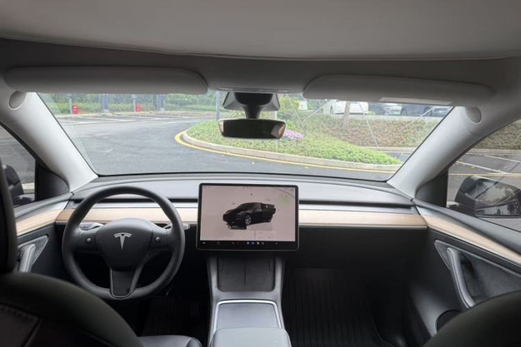 Used Tesla Model Y 2022 Rear-Wheel-Drive Version