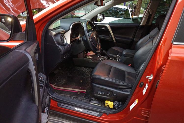 Used Toyota RAV4 2013 2.5L Automatic 4x4 Prestige Edition