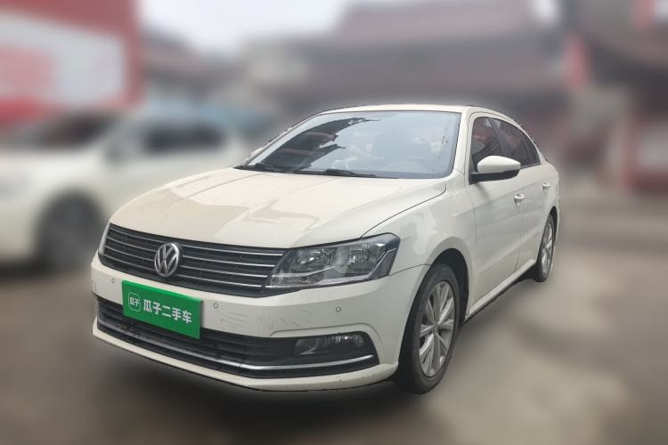 Used Volkswagen Lavida 2015 1.6L Manual Comfort Edition