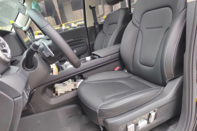 Used Tank 300 2025 2.0T Challenger Left Front Seat