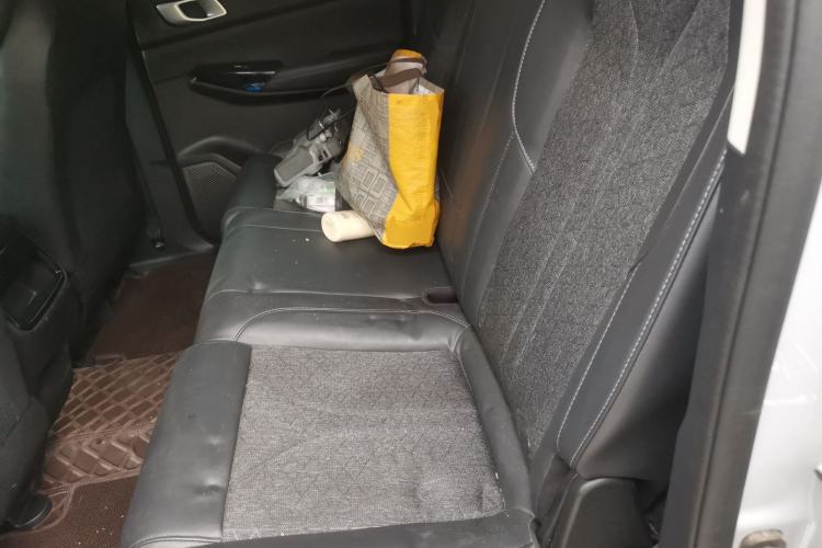 Used CHANGAN Hunter 2024 Warrior Edition Luxury Model Dual-Motor All-Wheel Drive with Extra-Long Cargo Box
