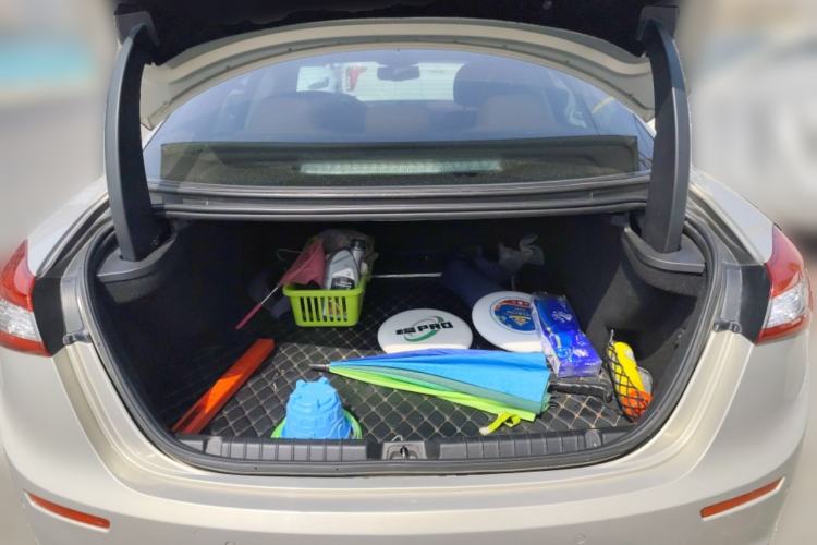 Used Maserati Ghibli 2014 3.0T Standard Edition Trunk