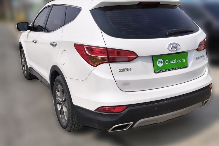 Used Hyundai Santa Fe 2013 2.4L Automatic Two-Wheel Drive Smart Version