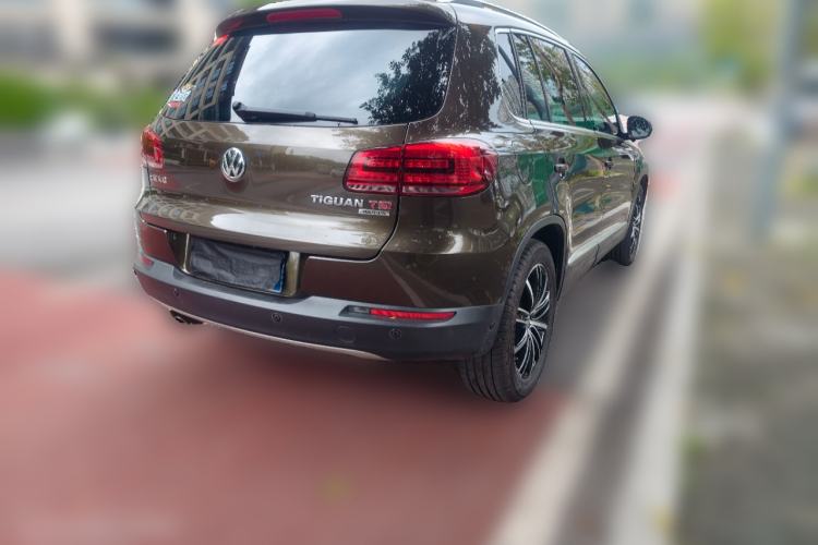 Used Volkswagen Tiguan 2015 2.0 TSI Automatic All-Wheel Drive Flagship Edition
