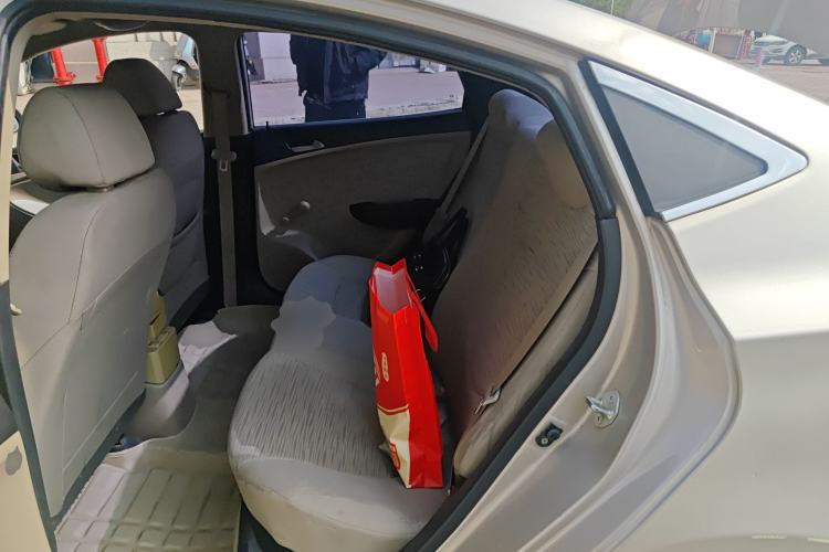 Used Hyundai Verna (older generation) 2014 1.4L Manual Fashion GS Model
